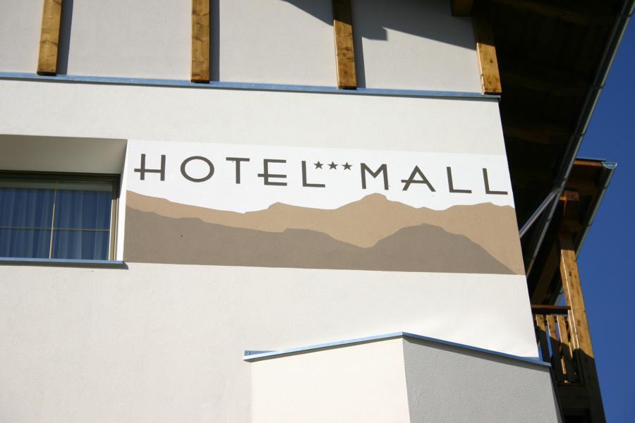 Hotel Mall San Valentino alla Muta Esterno foto