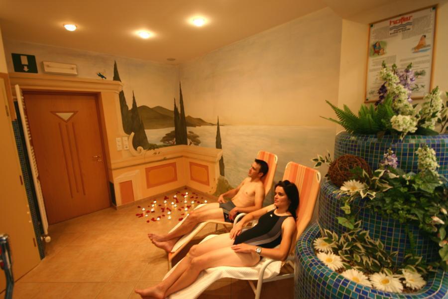 Hotel Mall San Valentino alla Muta Esterno foto